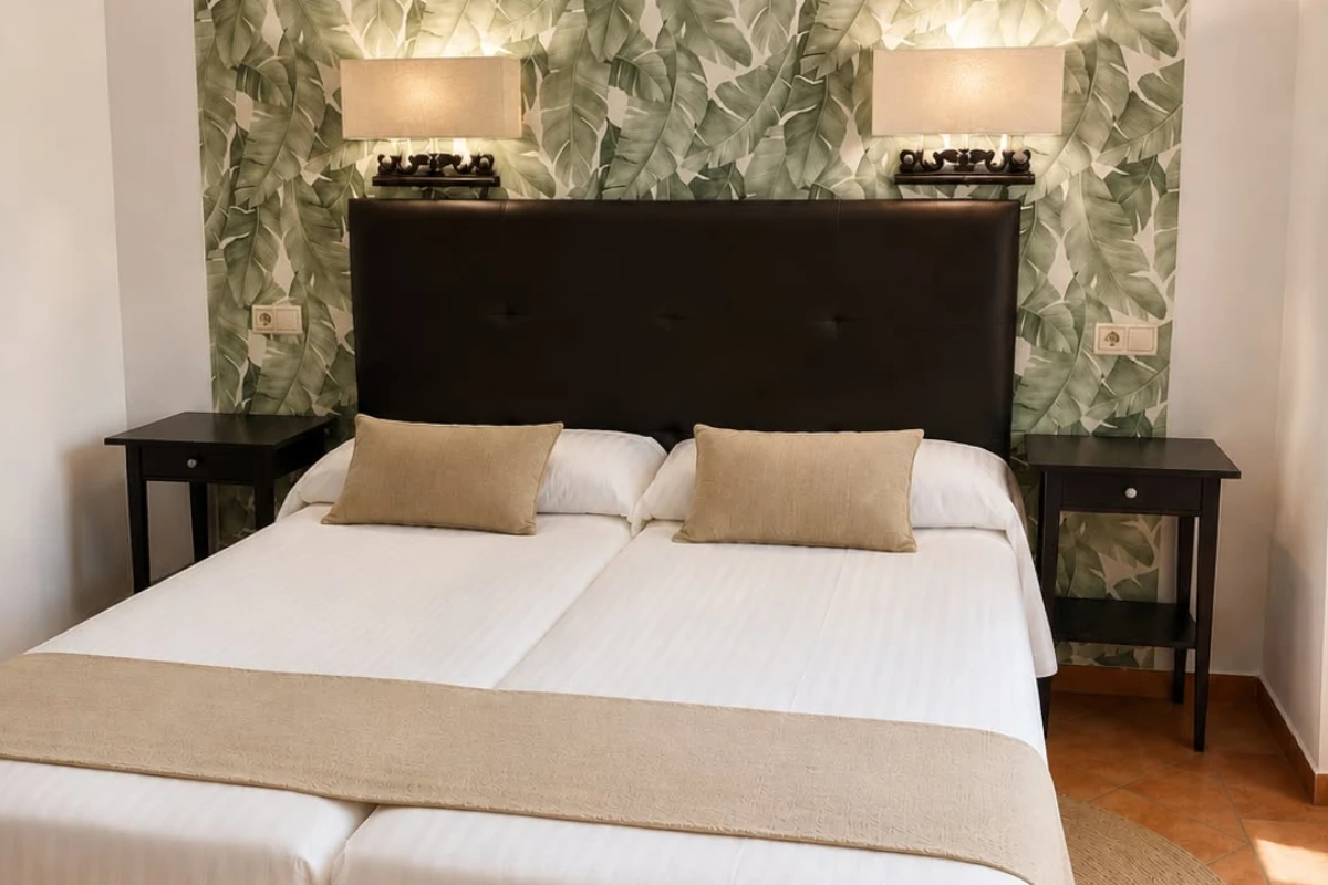 Triple room beds